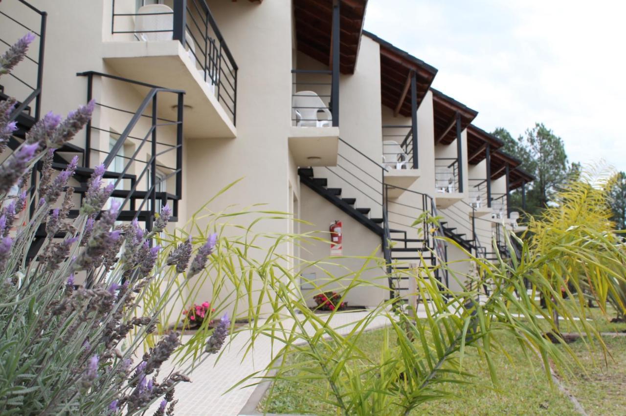 Brisas Del Lago Apartamentos Colón Dış mekan fotoğraf