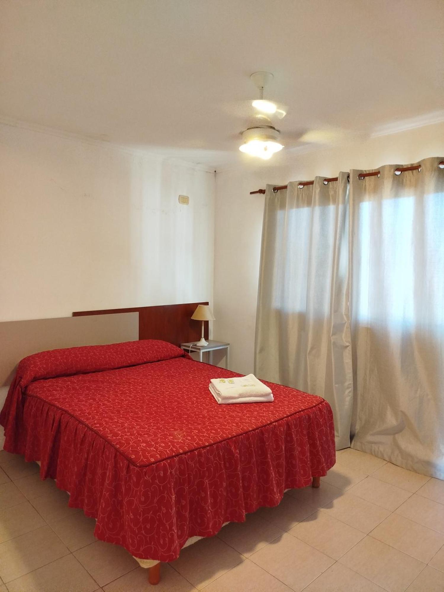 Brisas Del Lago Apartamentos Colón Dış mekan fotoğraf